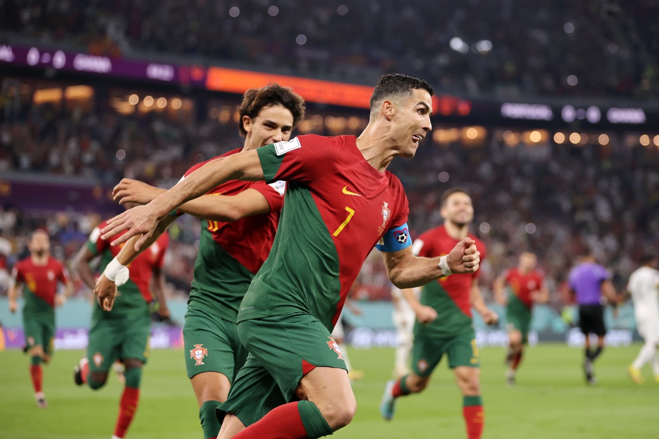 Portugal Vence Gana Por A E Cristiano Ronaldo Quebra Marca Em