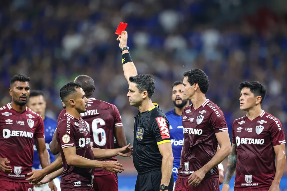 Cruzeiro X Fluminense Rbitro Explica Expuls O De Andr E Relata Soco