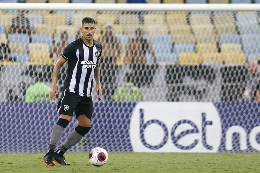 Philipe Sampaio causa polêmica torcida do Botafogo confira