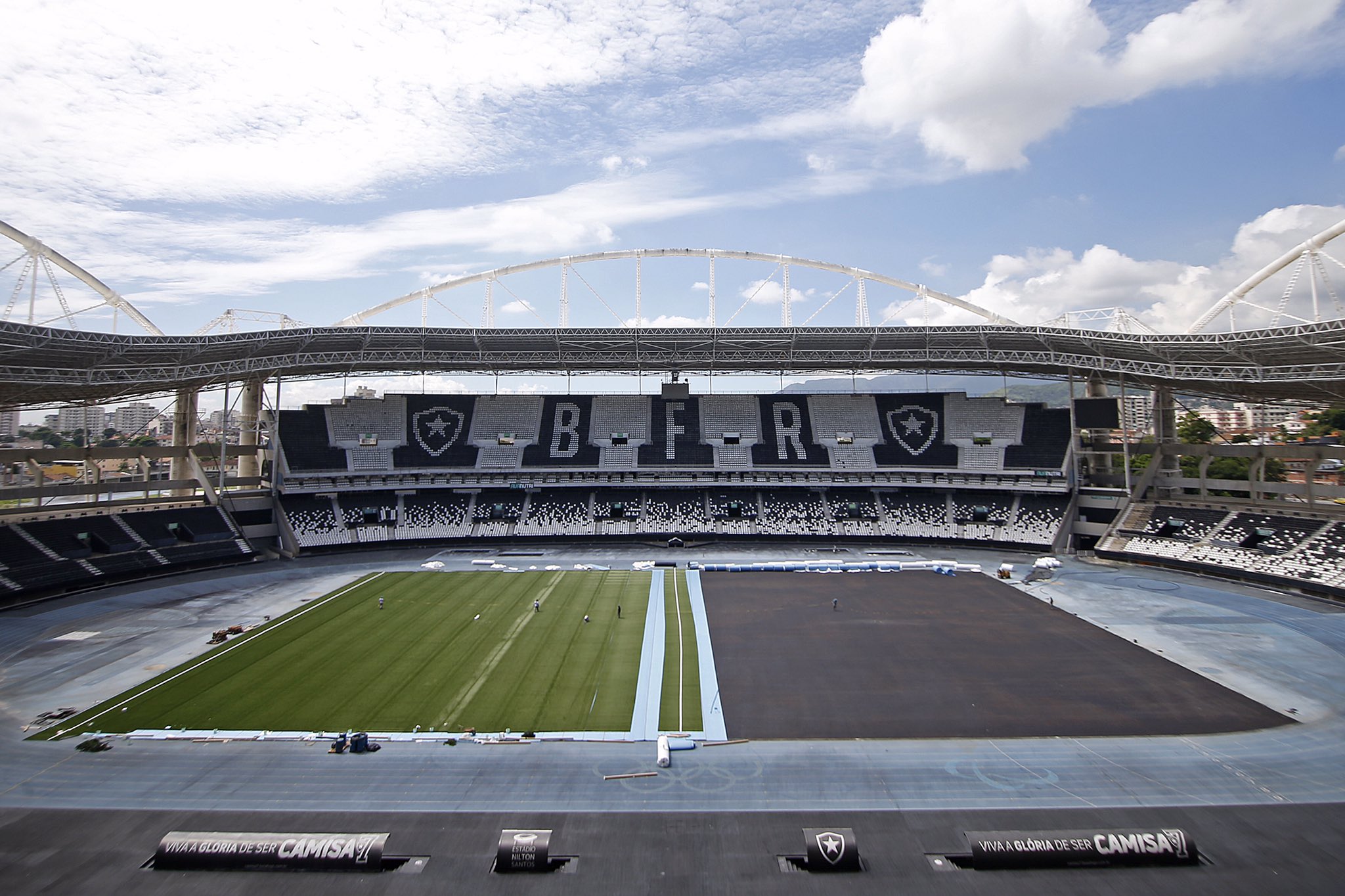 Botafogo Divulga Fotos Do Novo Gramado Do Est Dio Nilton Santos