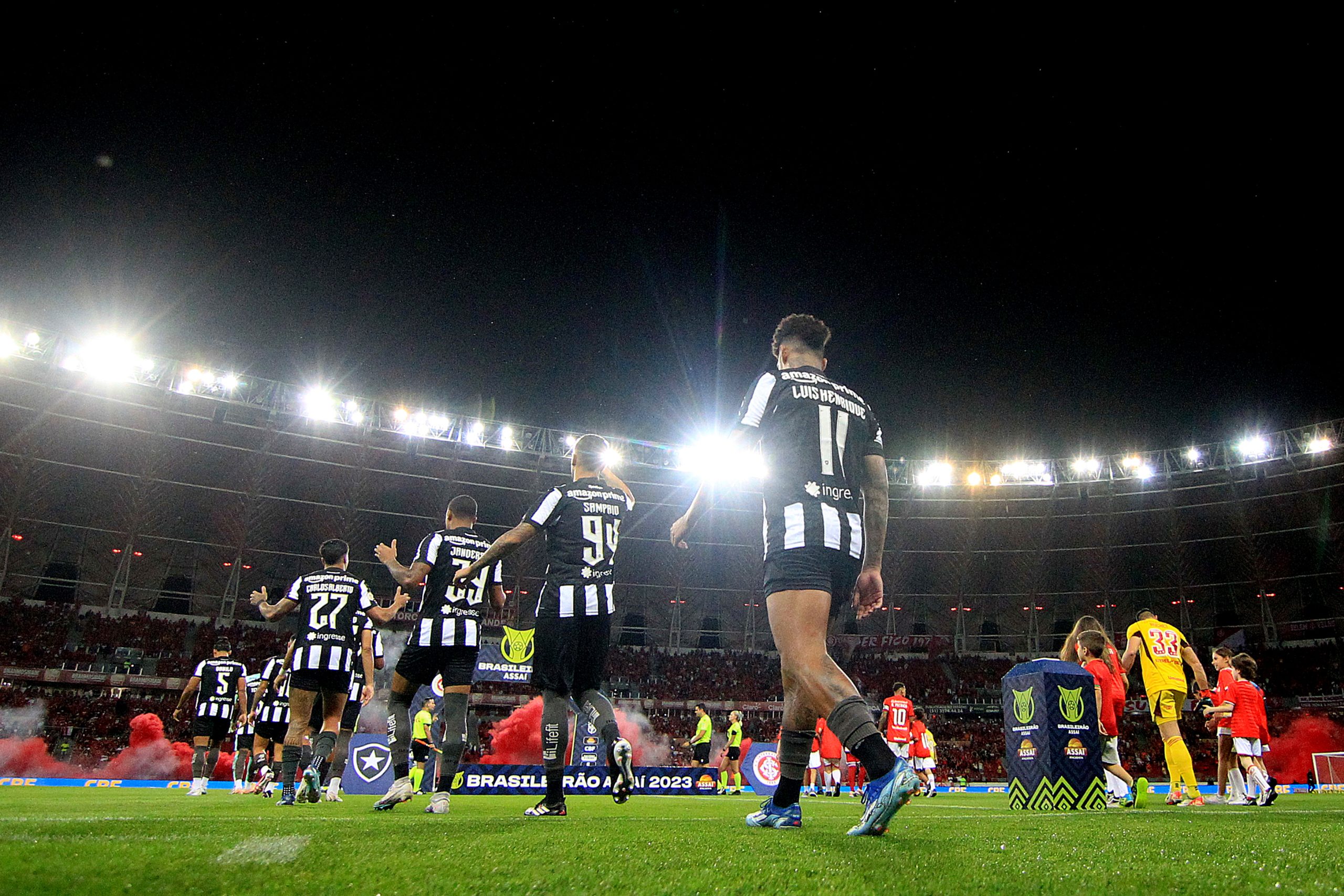 Botafogo's squad celebration after winning the Taça Rio (a tournament  for the 5th to 8th positions of the Rio de Janeiro state championship) :  r/soccer