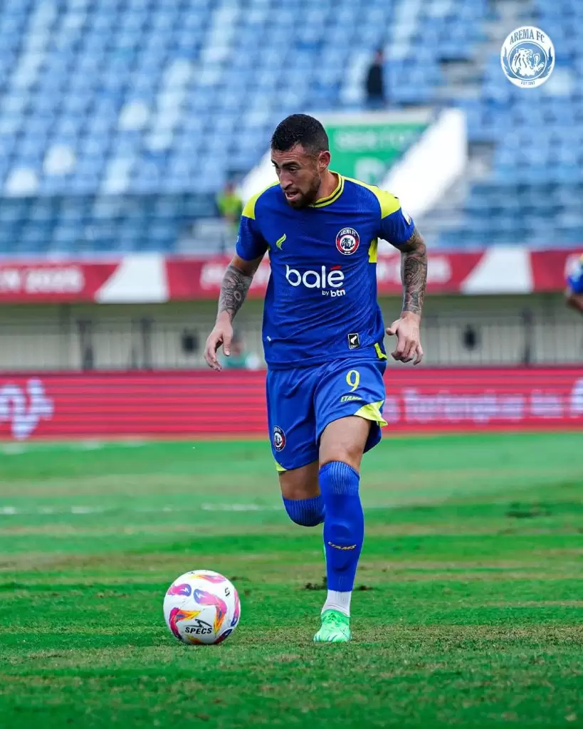 Paulinho Moccelin celebra começo fulminante e vira xodó do torcedor na Indonésia