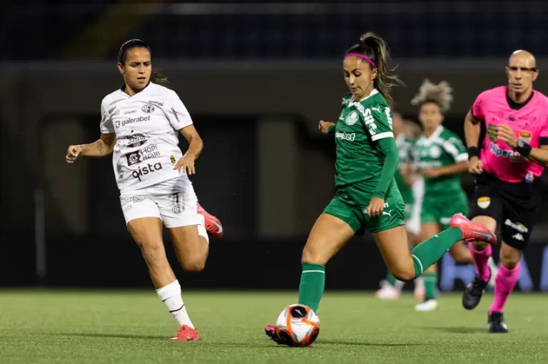 Palmeiras e Ferroviária disputaram semifinal do Paulistão Feminino 2025.