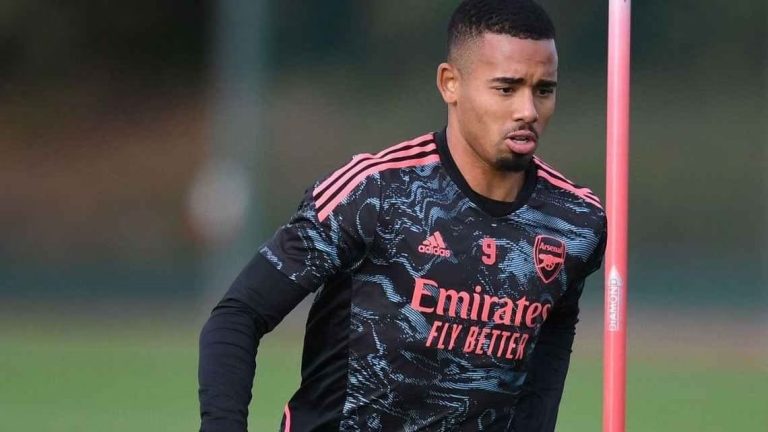 REFORÇO À VISTA? Gabriel Jesus volta a treinar no Arsenal após lesão