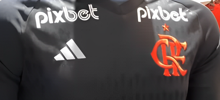 Novo uniforme de goleiro do Flamengo vaza na web; veja foto