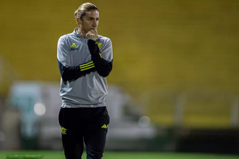 Filipe Luís, técnico interino do Flamengo. Foto: Paula Reis/Flamengo