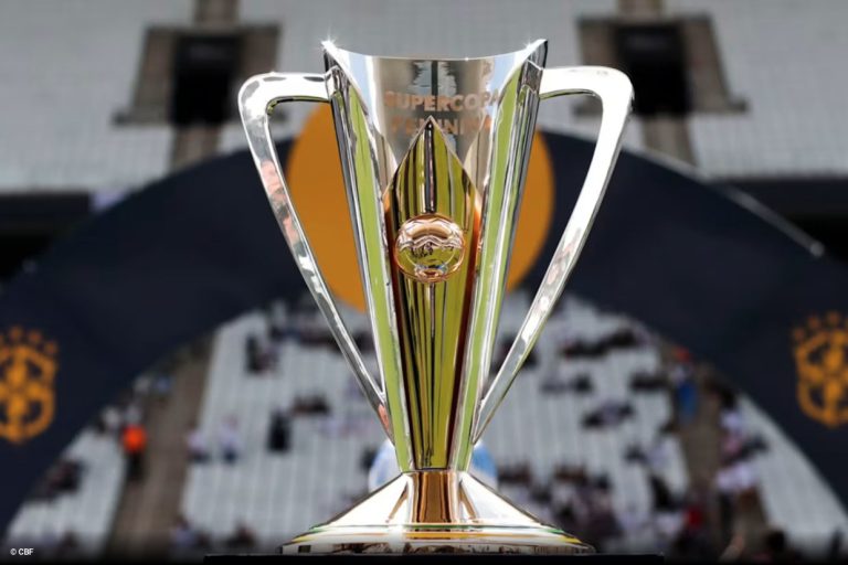 Troféu da Supercopa Feminina 2024. Foto: Staff Images/CBF