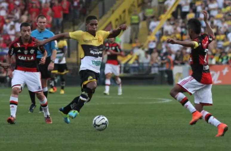 Flamengo x Criciuma - Foto: Fernando Ribeiro/www.criciumaec.com.br / Jogada10