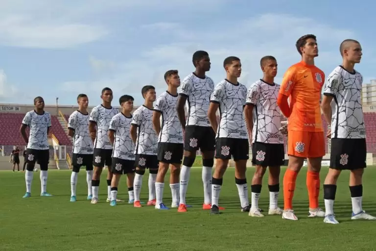 Corinthians sub-17 em campo