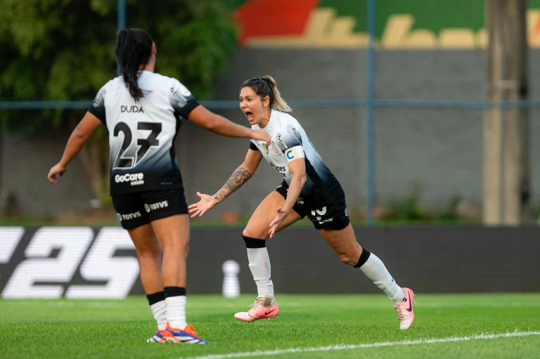 Gabi Zanotti comemora gol sobre o Boca Juniors na Libertadores Feminina. Foto: Staff Images Woman/CONMEBOL