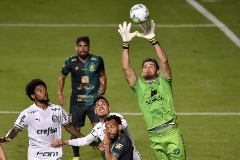 Matheus Cavichioli, goleiro do América-MG