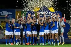 Seleção Brasileira conquistando seu 8º título da Copa América Feminina, em 2022. Foto: Thaís Magalhães/CBF