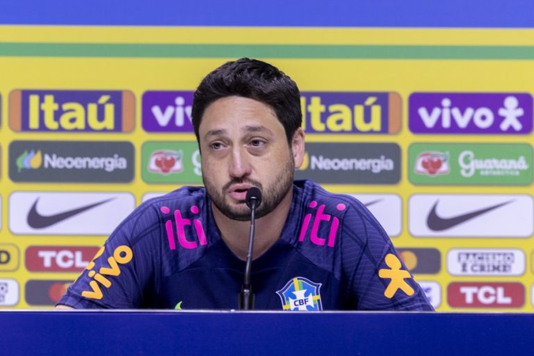 Arthur Elias, técnico da seleção brasileira feminina. Foto: Joilson Marconne/CBF