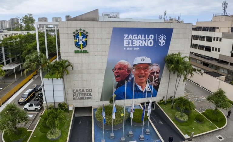 Homenagem a Zagallo na sede da CBF