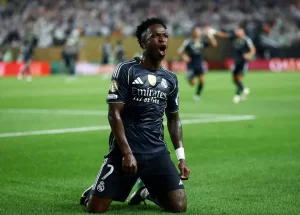 Vini Jr em campo pelo Rela Madrid na Copa do Mundo de Clubes 2025