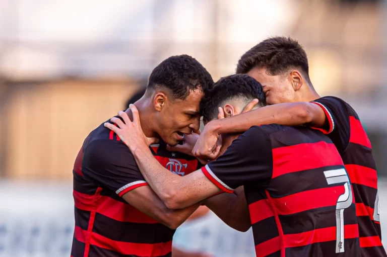 Flamengo sub-17. Foto: Paula Reis/Flamengo