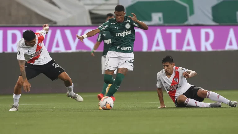 river plate x palmeiras em campo pela libertadores