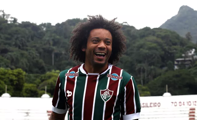 Ídolo do Barcelona acredita que Fluminense muda de patamar com chegada de Marcelo