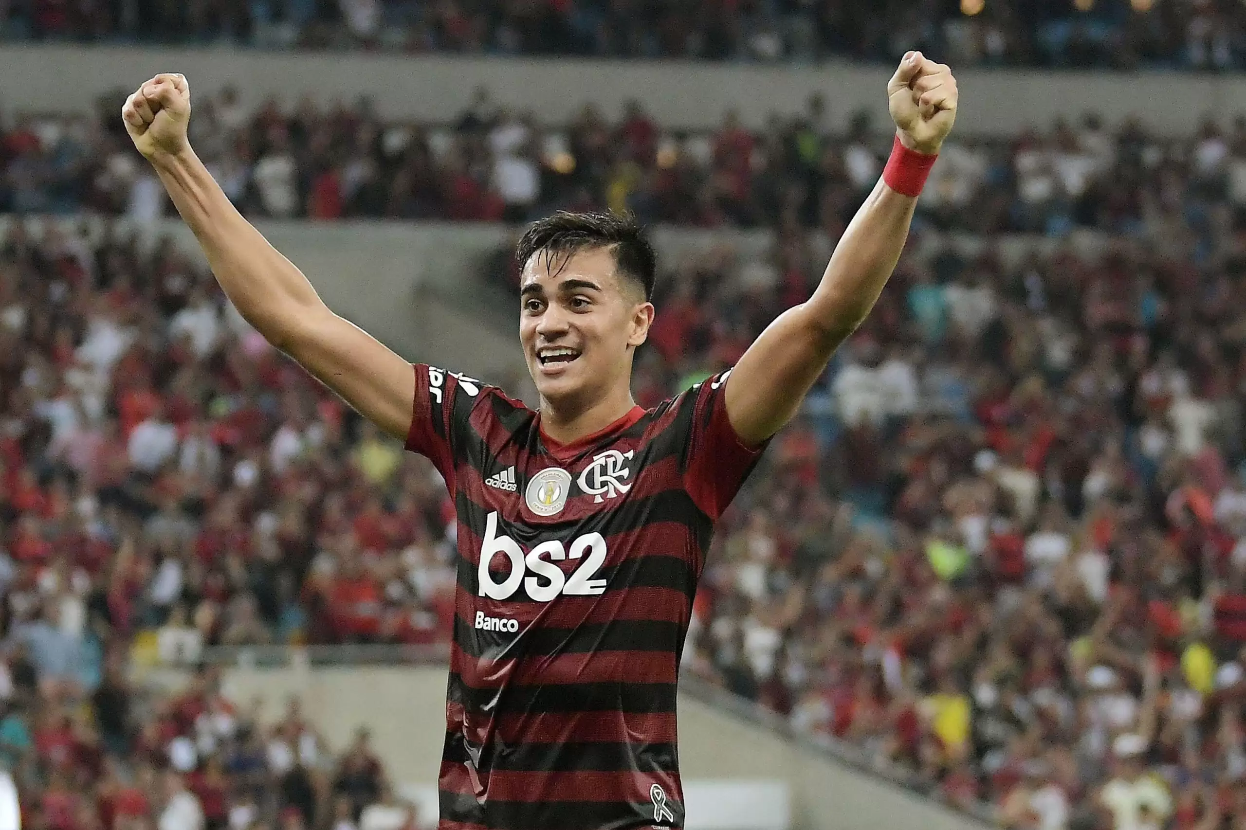 Reiner comemora gol do Flamengo contra o Atlético-MG
