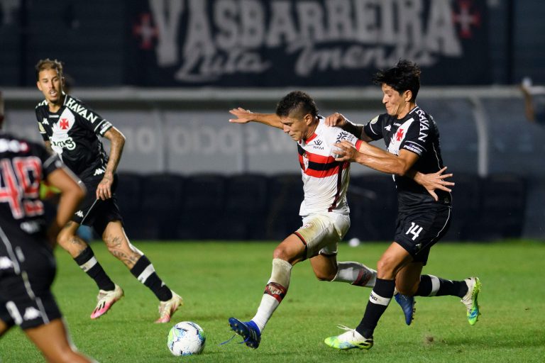 Atlético-GO recebe o Vasco nesta quarta-feira (17). Foto: Divulgação / Celso Pupo / Alamy Stock Photo