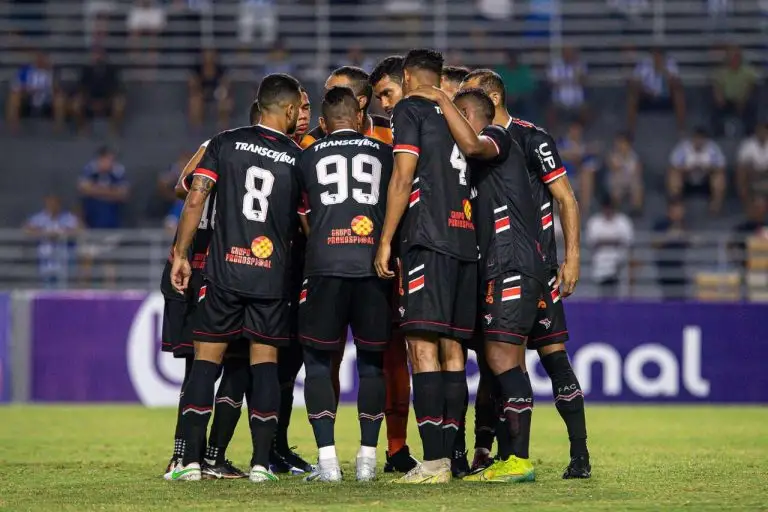 Jogadores do Ferroviário na Copa do Nordeste 2023