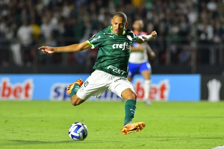 Jhon Jhon, meia do Palmeiras. Foto: Leandro Bernardes/PxImages/Alamy Live News