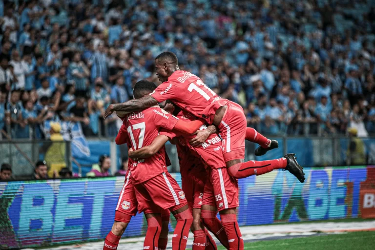 Red Bull Bragantino no Brasileirão 2023. Foto: Matheus Pe/TheNEWS2/ZUMA Press Wire/Alamy Stock Photo