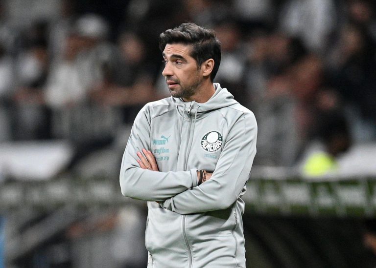 Abel Ferreira explicou as escolhas feitas na derrota para o Fortaleza. (Foto: Divulgação / Alamy)