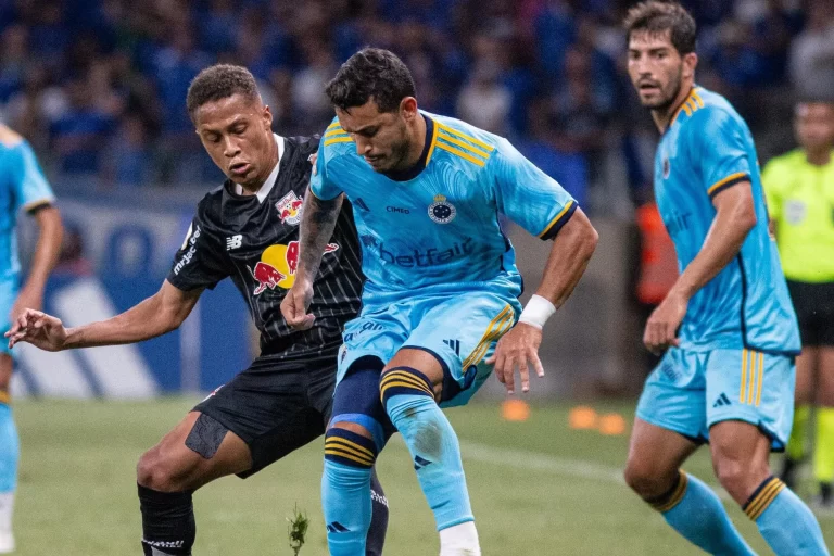 Cruzeiro 0 x 0 Red Bull Bragantino, 22ª rodada do Brasileirão 2023. Foto: Fernando Moreno/AGIF/Alamy Live News