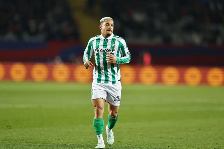 Vitor Roque, do Real Betis. Foto: Mutsu Kawamori/AFLO/Alamy Live News