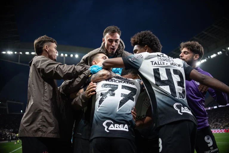 Time do Corinthians no Paulistão 2025. Foto: Ronaldo Barreto/TheNEWS2/ZUMA Press Wire/Alamy Stock Photo