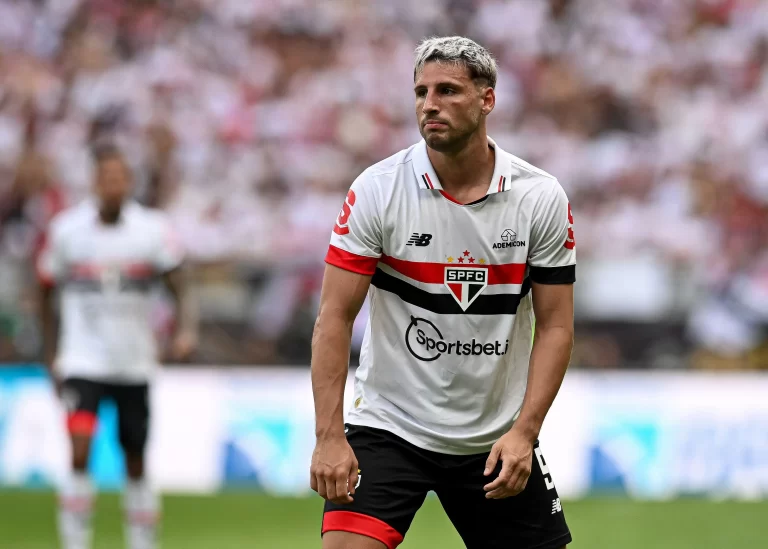 Jonathan Calleri, atacante do São Paulo. Foto: Gledston Tavares/DiaEsportivo/Alamy Live News