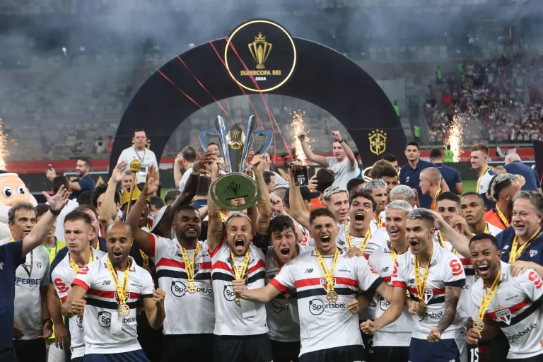 São Paulo campeão da Supercopa do Brasil 2024. Foto: Action Plus Sports Images/Alamy Stock Photo