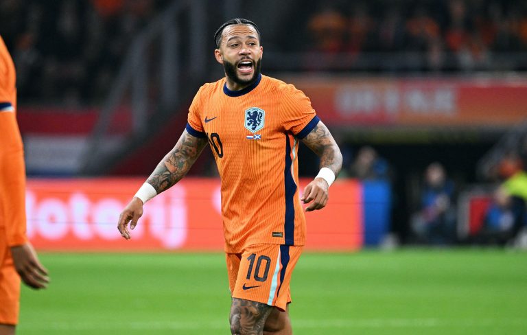 Memphis Depay, em campo pela seleção holandesa