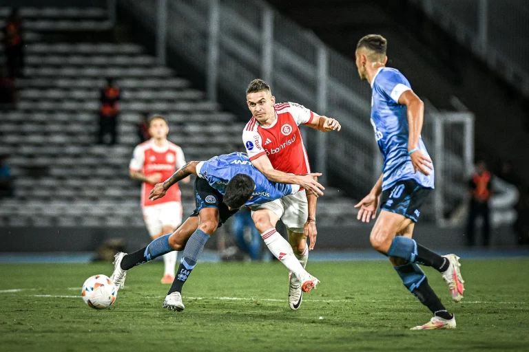 Belgrano 0 x 0 Internacional, 1ª rodada da Sul-Americana 2024. Foto: Richard Ferrari/TheNEWS2/ZUMA Press Wire/Alamy Stock Photo