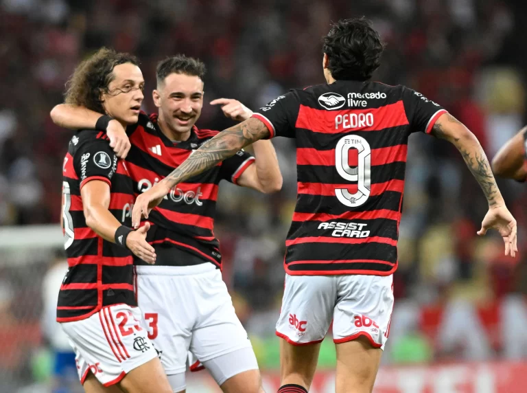 Flamengo na Libertadores 2024. David Luiz, Léo Ortiz e Pedro. Foto: Andre Paes/Alamy Stock Photo