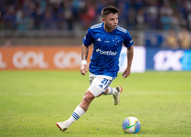 Álvaro Barreal, atacante do Cruzeiro. Foto: DiaEsportivo/Alamy Live News