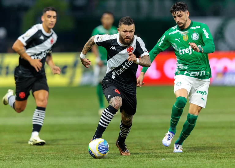 Palmeiras 2 x 0 Vasco, 8ª rodada do Brasileirão 2024. Foto: Vilmar Bannach/Alamy Live News