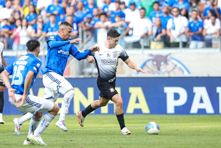 Cruzeiro x Corinthians, Brasileirão 2024. Foto: Gilson Lobo/AGIF/Alamy Live News