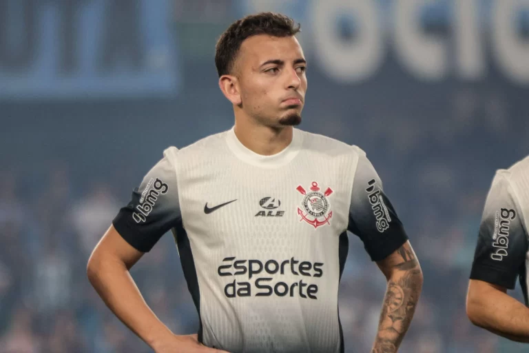 Ryan, meio-campista do Corinthians. Foto: Robson Mafra/AGIF/Alamy Live News