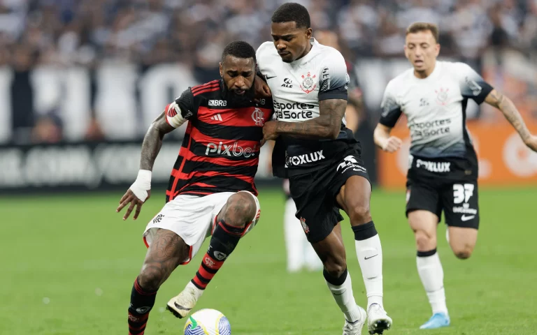 Corinthians x Flamengo, pelo Brasileirão 2024. Foto: Vilmar Bannach/Alamy Live News