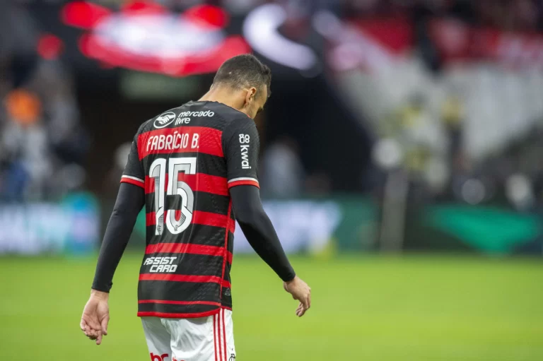 Fabrício Bruno, do Flamengo. Foto: Anderson Romao/AGIF/Sipa USA/Alamy Live News