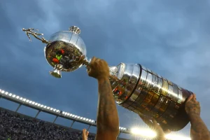 Taça da Libertadores 2024. Foto: Alejandro Pagni/Alamy Live News