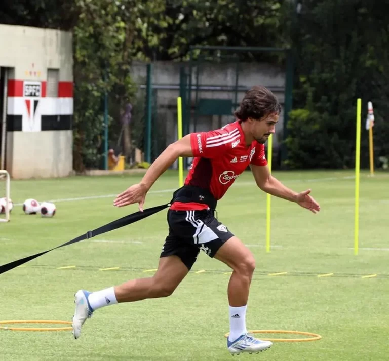 Igor Gomes em treino na pré-temporada do São Paulo