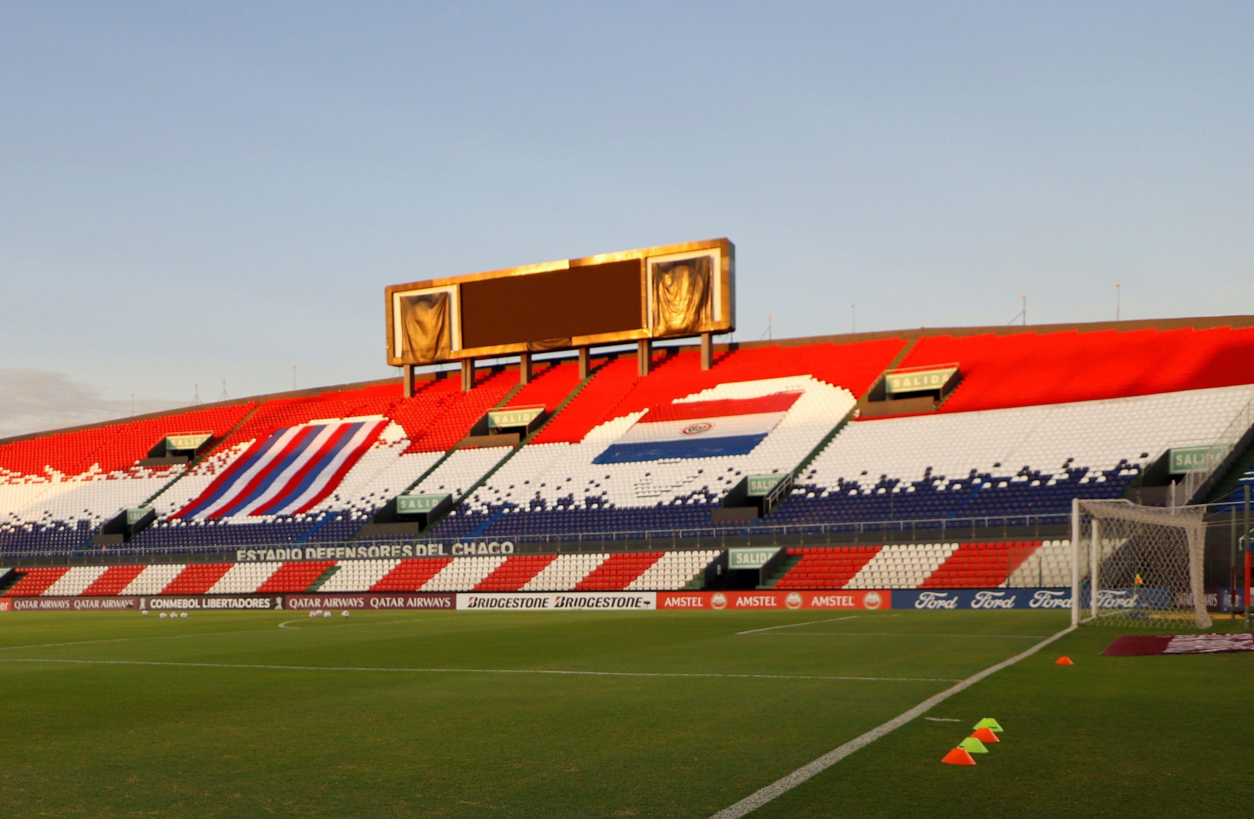 Estádio Defensores del Chaco, em Assunção (Paraguai)