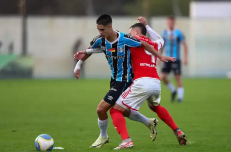 Grêmio x Internacional - sub-20 em campo pelo Campeonato Brasileiro 2024