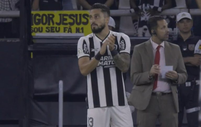 Alex Telles do Botafogo