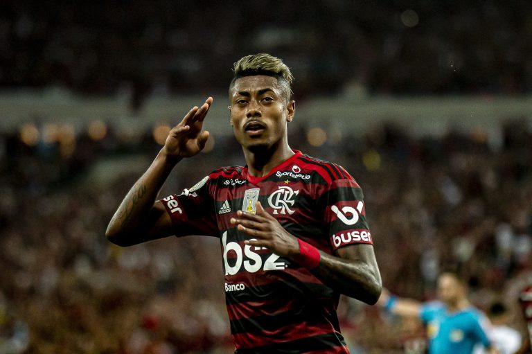 Bruno Henrique comemora gol pelo Flamengo