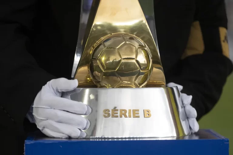 Troféu da Série B do Brasileirão. Foto: Reprodução/CBF