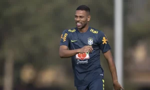 Renan Lodi criticou a atual convocação da Seleção Brasileira